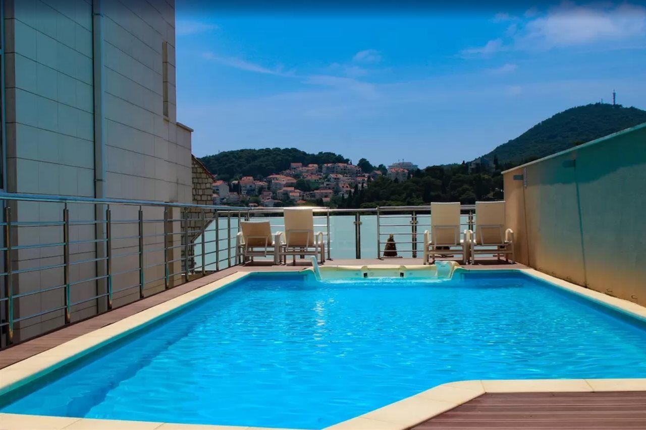 Berkeley Hotel 4*